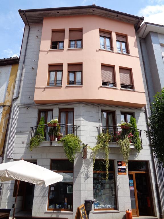 Apartamentos San Pelayo Onís 객실 사진